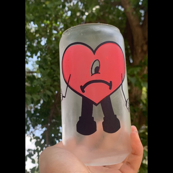 Bad bunny heart cup - Picture 2 of 5